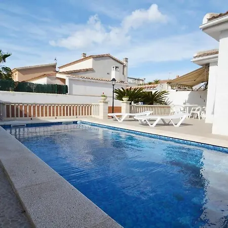 Camins 2 Holiday home